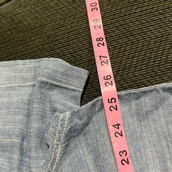 LOT OF 2 - Woolrich Men’s Button Down Shirts - Size XL- One Gray and One Blue - Picture 10 of 12